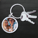 Chaveiro Casais de Foto do Coração de Amor Coração de Bonit<br><div class="desc">O Chaveiro de Casal de de Fotos de Coração de Amor Bonito Personalizado apresenta sua foto favorita com um coração de amor e personalizado com seus nomes em moderno roteiro branco. Personalize editando o texto na caixa de texto fornecida e adicionando sua própria imagem. Presentes perfeitos para casais, namorada, esposa,...</div>