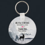 Chaveiro Casamento por Aquarela de Cinzas Russas de Reindee<br><div class="desc">O casamento favorece a cadeia-chave com uma imagem de aquarela com uma rena preta de silhueta entre alguns pinheiros. Esquema de cor neutra a preto e branco.</div>