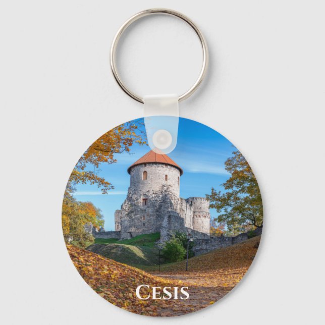 Chaveiro Castelo medieval cercado por floresta (Frente)