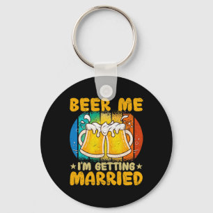 Chaveiro Cerveja pra mim Estou Me Casando Presente Engraçad