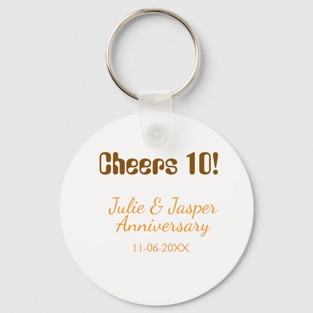 Chaveiro Cheers to 10th wedding anniversary brown orange  (Frente)