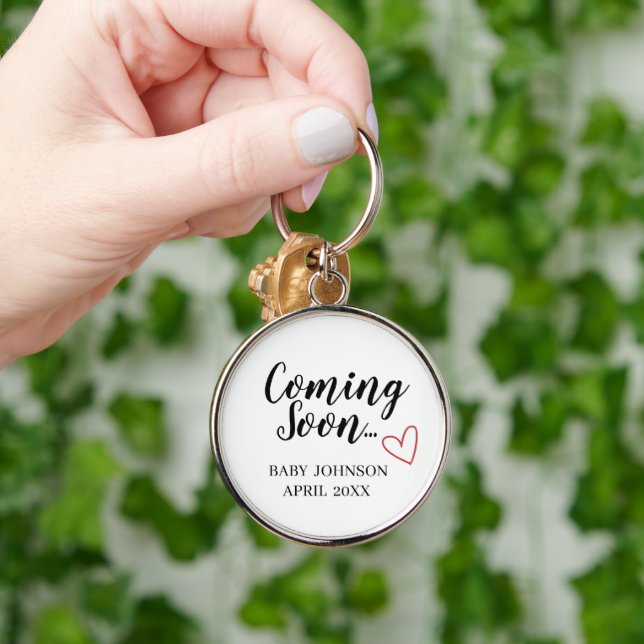 Chaveiro Coming Soon New Baby Announcement Keychain (Mão)