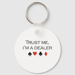 Chaveiro Confie-me im um t-shirt do negociante