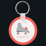 Chaveiro Corrente de Chave do Cilindro do Skate<br><div class="desc">A patinadora na sua vida vai adorar esta corrente de skate de rolo personalizada em coral e branco. Perfeito como um favor do partido para a sua festa no ringue. Parte de uma coleção da Parcel Studios.</div>