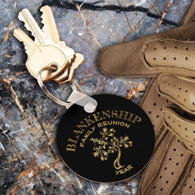 Chaveiro de Árvore Dourada de Reunião da Família P (A custom family reunion keepsake keyring to remember the happy gathering.)