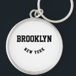 Chaveiro de Localização Personalizada de Cidade e<br><div class="desc">Representa de onde você vem personalizando sua cidade,  estado,  país ou o que você quiser. Esta chaveiro é a maneira perfeita de mostrar orgulho de onde você vem. Também faz um excelente personalizar presente para aquele especial. Pegue o seu hoje!</div>