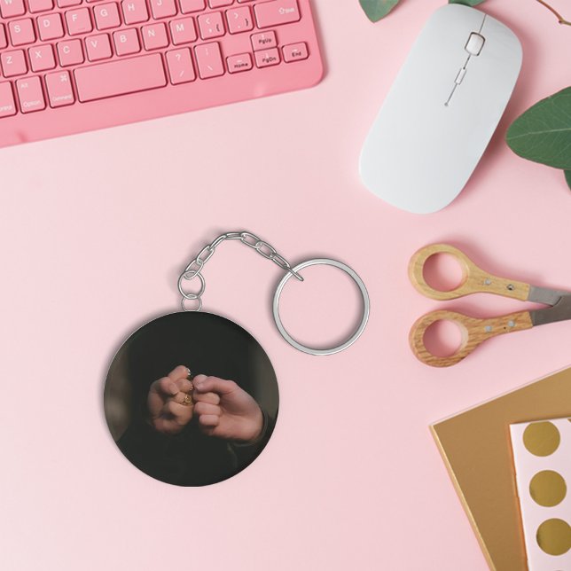 Chaveiro de toque de mãos (Touching hands keychain)