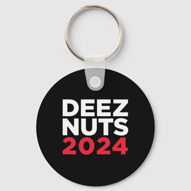 Chaveiro Deez Nuts 2024 - Meme Humorístico Republicano Demo (Frente)