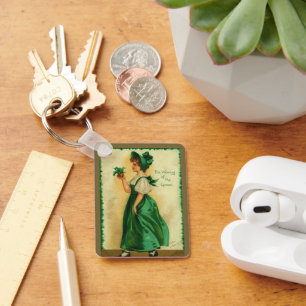 Chaveiro Dia de São Patrício Vintage Moça Vestindo Verde