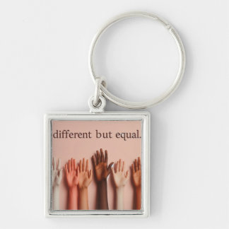 Chaveiro Different but Equal / Diferentes, mas iguais 