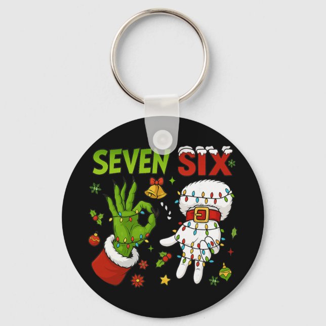 Chaveiro Divertido Seis Sete 67 Meme 6 7 Natal Elfo Mão Men (Frente)