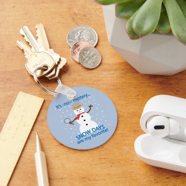 Chaveiro É o detetive misterioso Snowman. (Mesa)