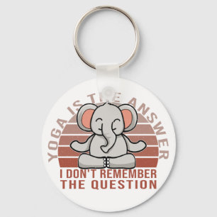 Chaveiro Elefante engraçado fazendo yoga. design de ioga en