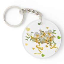 Chaveiro elegante com corações e flores