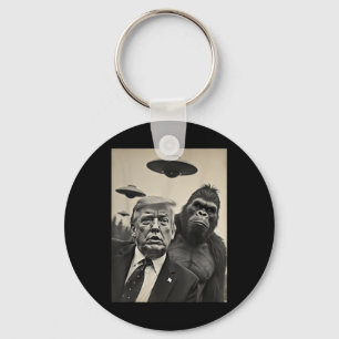 Chaveiro Engraçado Trump Bigfoot Selfie Com Alienígena Estr