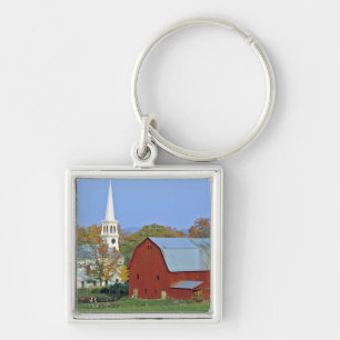Chaveiro EUA, Vermont, Peacham. Um celeiro vermelho e branc
