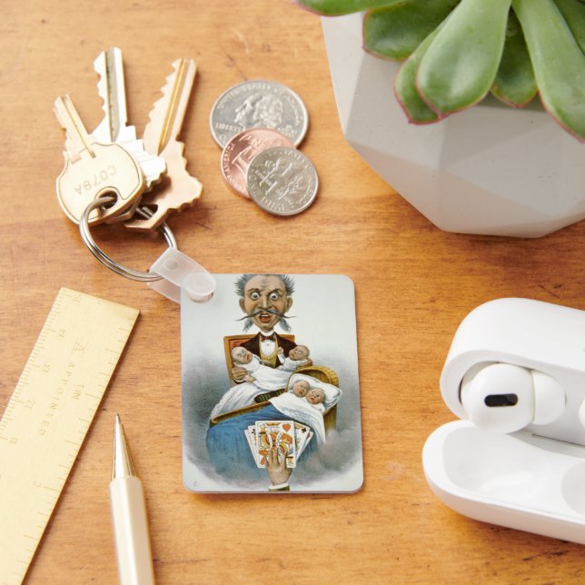 Chaveiro Família Vintage, Pai com Bebês Quadruplet (Mesa)