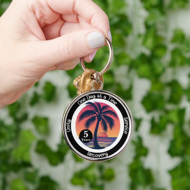 Chaveiro Ficha de Aniversário Personalizada Tropical de 12  (Mão)