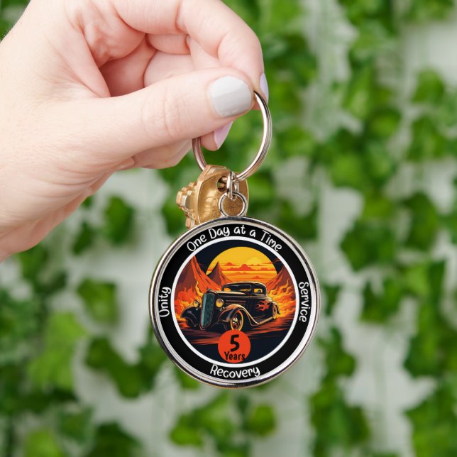 Chaveiro Ficha de Sobriedade Personalizada de Hot Rod Vinta (Mão)