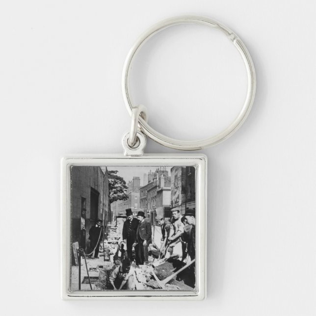 Chaveiro Fixando uma tubulação (Frente)