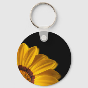 Chaveiro Flor amarela sobre fundo preto
