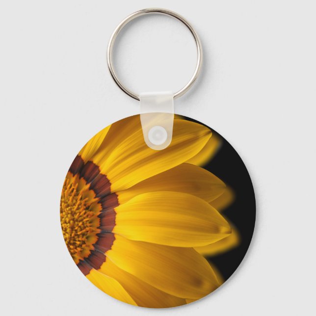 Chaveiro Flor amarela sobre fundo preto (Frente)