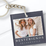 Chaveiro Foto BFF dos Melhores Amigos do Chic Moderno<br><div class="desc">Design é composto por tipografia divertida e divertida com fontes sans serif e serif. Adicionar uma foto personalizada.</div>