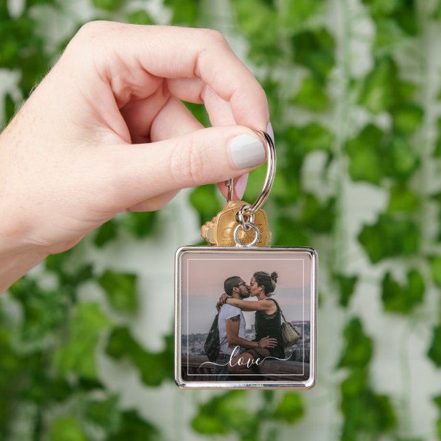 Chaveiro Foto de casal elegante com texto de citação de amo (Mão)