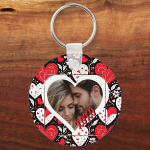 Chaveiro Foto de Corações e Flores Vermelhas, Pretas e Bran