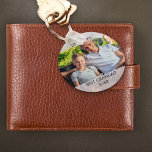 Chaveiro Foto personalizada do melhor vovô nunca<br><div class="desc">Crie o seu chaveiro fotográfico para o melhor avô de todos os tempos no Dia de os pais. O modelo de foto está configurado para você adicionar sua própria foto e você também pode editar o texto se desejar. O texto diz "melhor vovô de todos os dias de os pais...</div>