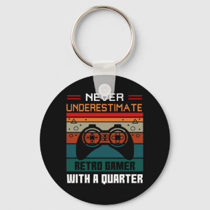 Chaveiro Gamer Gift Never Underestimate Retro Game