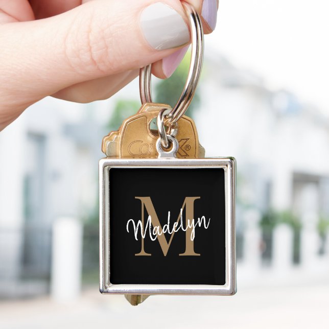 Chaveiro Girly Black Dourado Monograma Name Elegante Chic S (Stylish black gold keychain with your name and initial in a girly script font.)