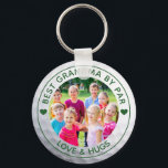 Chaveiro Golfer MELHOR GRANDMA POR PATRIMÔNIO<br><div class="desc">Crie uma chaveiro personalizada única para a avó de golfe com o título de golfe engraçado editável BEST GRANDMPA BY PAR (mude para NANA GAMMY MIMI ou outro apelido) e seu texto personalizado no fundo (a amostra mostra LOVE & HUGS) acentuado por corações em sua escolha de cores (mostrada em...</div>