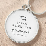 Chaveiro Graduação Chic Simples Mínima Moderna do formando<br><div class="desc">Design é composto por tipografia serif em um fundo simples. Disponível aqui: http://www.zazzle.com/store/selectpartysupplies</div>