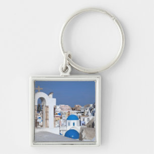 Chaveiro Grécia, Santorini. Torre sineira e cúpulas azuis d