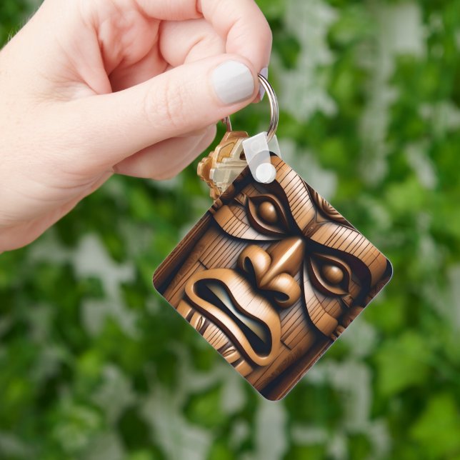 Chaveiro Guardiões Antigos: Arte sobre Madeira em Tiki (Mão)