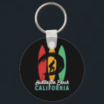 Chaveiro Huntington Beach California Vintage Surfing<br><div class="desc">Vintage retro surfboard design para surfistas que adoram surfar e andar pelas ondas do oceano. Férias legal de Verão, mercadorias de férias de primavera para aqueles que desfrutam de sol quente, clima tropical, banho de sol debaixo da palmeira. Design para vestir encolhido e angustiado enquanto aproveita a festa na praia...</div>