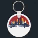 Chaveiro Kuala Lumpur Malásia Retro City Skyline Cityscape<br><div class="desc">Design com lindas linhas do horizonte, atração turística e arte de paisagem urbana, arranha-céu Legal e ilustração da silhueta de construção para turistas e viajantes. Perfeito como lembrança para trazer de volta para casa quando viaja pelo mundo. Guarde a memória do seu viagem e as suas férias com a família...</div>