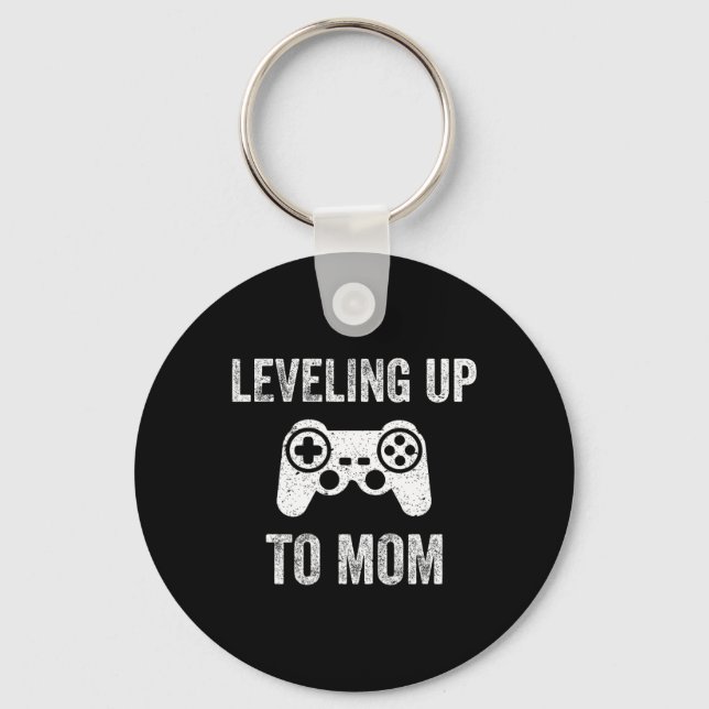 Chaveiro Leveling Up To Mom Shirt For Expecting Mother  (Frente)