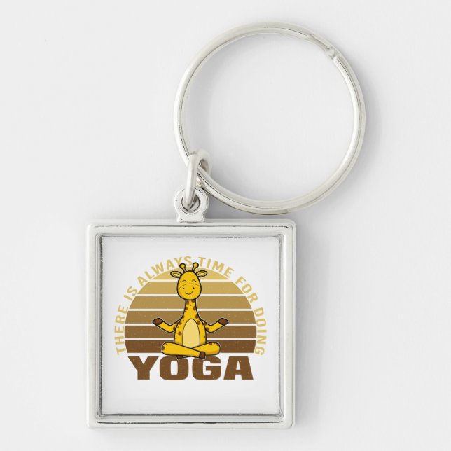 Chaveiro Linda girafa engraçada fazendo yoga. poses engraça (Frente)
