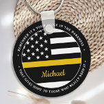 Chaveiro Linha Dourada fina personalizada do expedidor 911<br><div class="desc">Chaveiro de linha Dourada personalizada para 911 despachantes e policiais. Personalize este chaveiro de despachante com o nome. Este presente personalizado de despachante é perfeito para a apreciação do despachante policial, o obrigado de despachante 911 que você oferece e os presentes ou favoritos para festas de despachante. Encomendar a massa...</div>