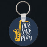 Chaveiro Live Love Play Saxofone Player Jazz Music Lover<br><div class="desc">Orquestra retrorreflectora Vintage e design de fã de música jazz para aqueles tocando violino e saxofone em uma banda de música ou sinfonia. Legal mercadoria clássica do jazz para saxofonista, violinista, músico e artista. Música engraçada e humorada trocadilhada para violino e professor de saxofone, fã de orquestra e aqueles que...</div>