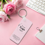 Chaveiro Logotipo comercial cor-de-rosa pálido Código qr mo<br><div class="desc">Este elegante modelo de negócios cor-de-rosa apresenta um design minimalista moderno,  permitindo personalização sem esforço. Basta adicionar o logotipo da sua empresa e o código QR ou detalhes para criar uma aparência profissional e na moda. Perfeito para transmitir uma imagem de marca elegante e sofisticada.</div>