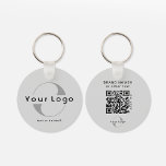 Chaveiro Logotipo e código QR lado 2 na empresa Silver<br><div class="desc">Chaveiros personalizados de logotipo leve e à prova d'água com um design mínimo simples. Adicione seu URL para criar o código QR,  o logotipo e o texto.</div>