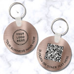 Chaveiro Logotipo moderno Rosa de código QR Dourado<br><div class="desc">Chaveiro simples moderno para a sua empresa ou organização com um fundo de metal falso em rosa esfregado. Adicione seu logotipo e código QR e uma linha de texto personalizado em cada lado,  como nome da sua empresa,  slogan,  obrigado,  etc.</div>