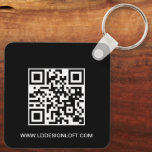 Chaveiro Logotipo personalizado do site de código QR para O<br><div class="desc">O lema "Get Social!" do Vamos é o dos negócios de hoje, e que melhor maneira de promover sua presença nas mídias sociais do que com nosso Vamos Obter código de mídia social QR Logotipo personalizado do site Web Chaveiro quadrado Este promocional de negócios quadrado moderno e divertido foi projetado...</div>