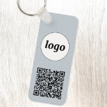 Chaveiro Logotipo simples Código QR Azul de negócios<br><div class="desc">Adicione seu próprio logotipo e código QR a este design profissional minimalista impressionante. Excelente para marcas de funcionários ou como promocional para seus funcionários,  clientes e clientes. Altere a cor de fundo na Ferramenta Design.</div>
