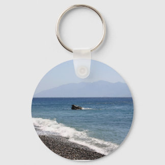 Chaveiro mar com pedras