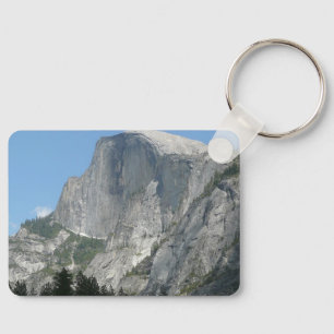 Chaveiro Meia Cúpula de lado no Parque Nacional de Yosemite