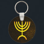 Chaveiro Menorah Flame<br><div class="desc">Uma renderização digital marrom e dourada da menorah judia de sete ramificações (hebraico: מְ נ וֹ רָ ‎). A menorah de sete ramificações, usada no santuário portátil montado por Moisés na selva e, mais tarde, no Templo em Jerusalém, tem sido símbolo do judaísmo desde a Antiguidade e é o emblema...</div>